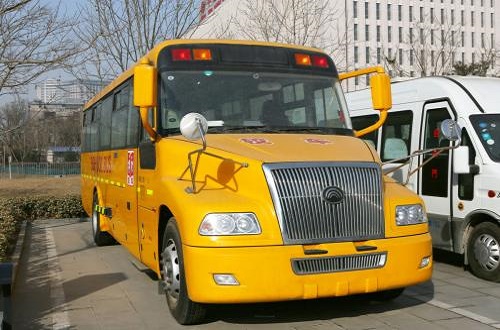 小学生校车